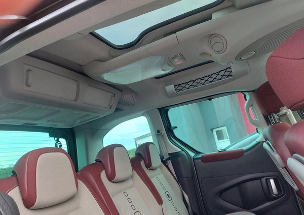 Citroen Berlingo cena 22900 przebieg: 212000, rok produkcji 2010 z Sępopol małe 37